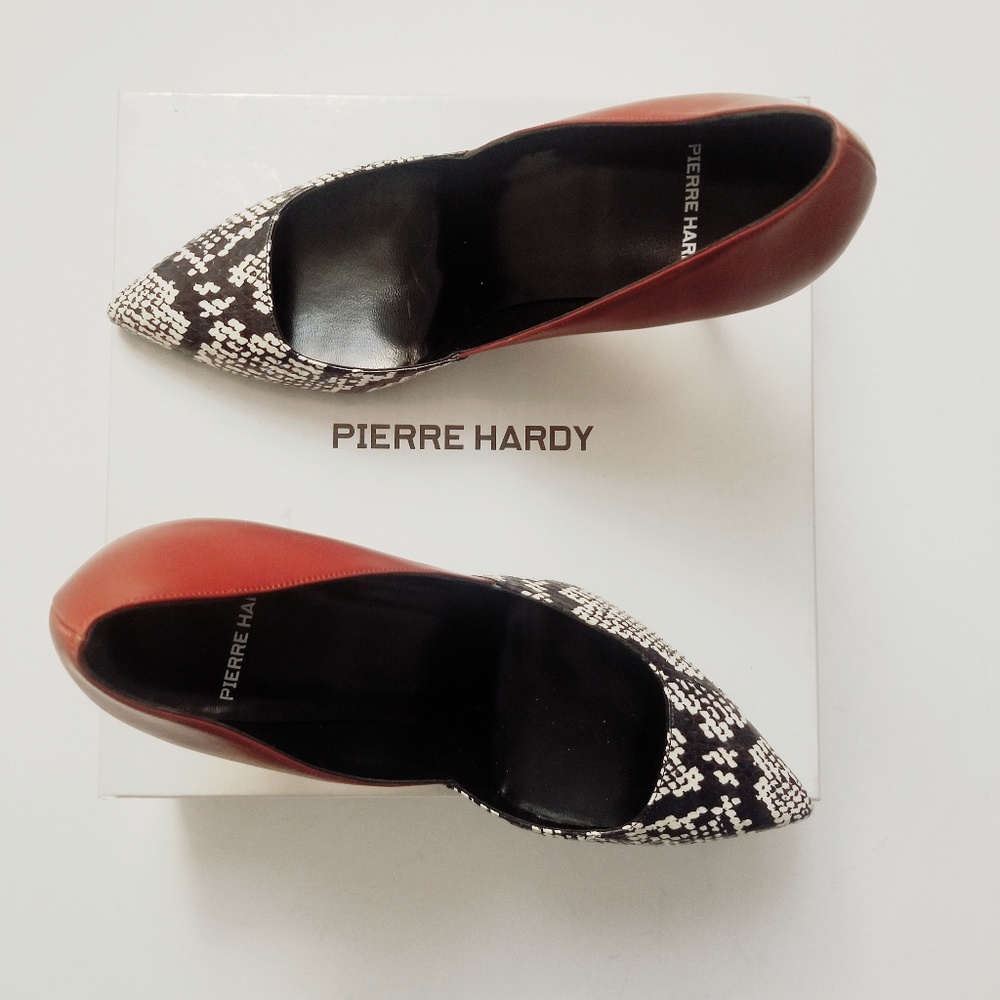 Pierre Hardy's trico rust pumps